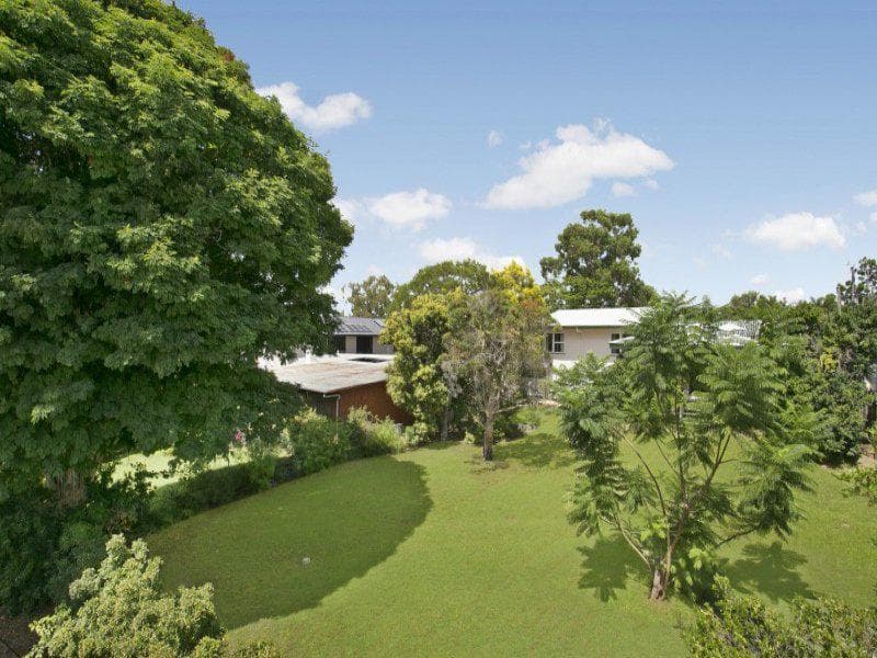 14 Gilruth Road,  Kenmore, Kenmore - Thumbnail 2