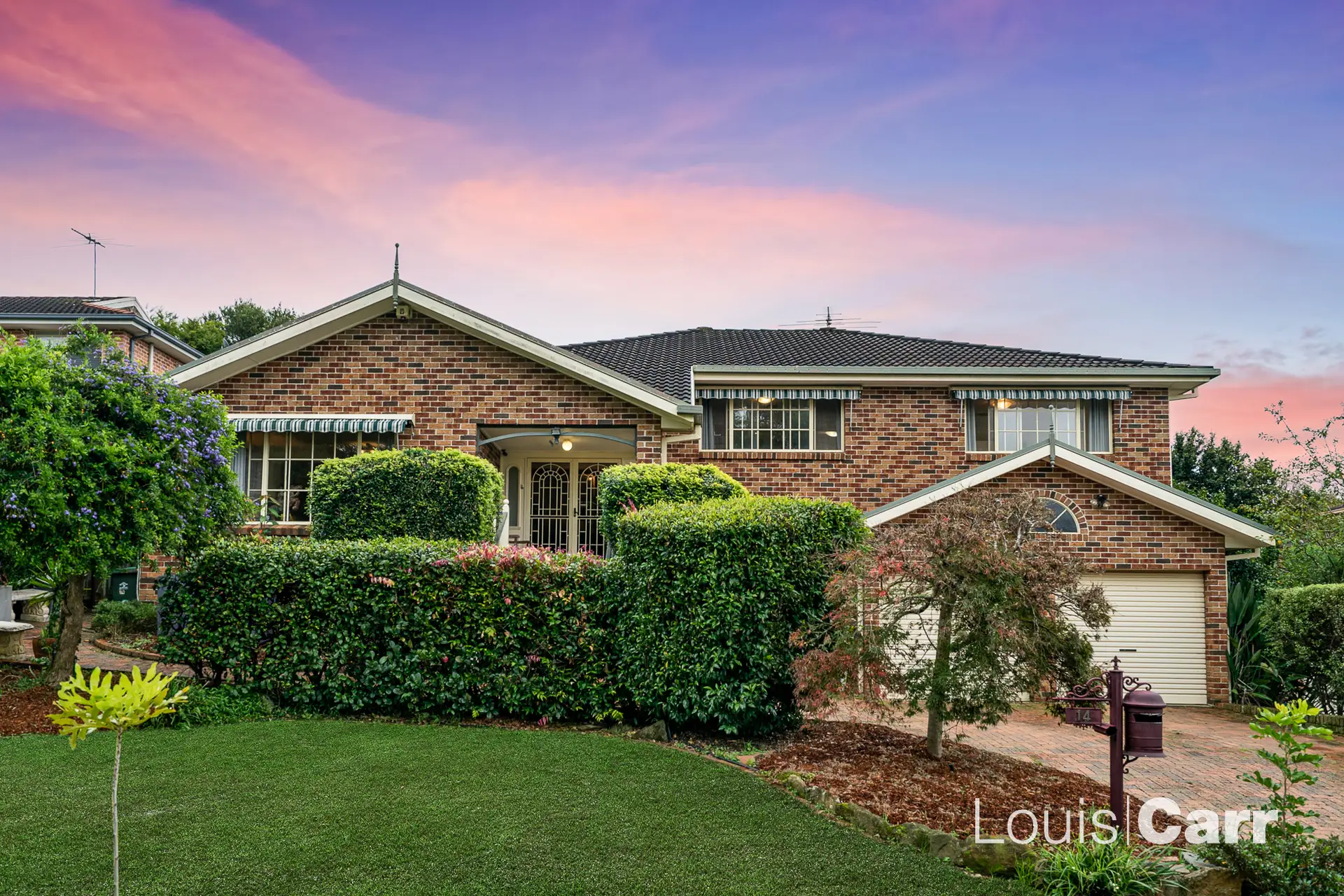 8/4 Gillespie Avenue, Breakfast Point - Image 1