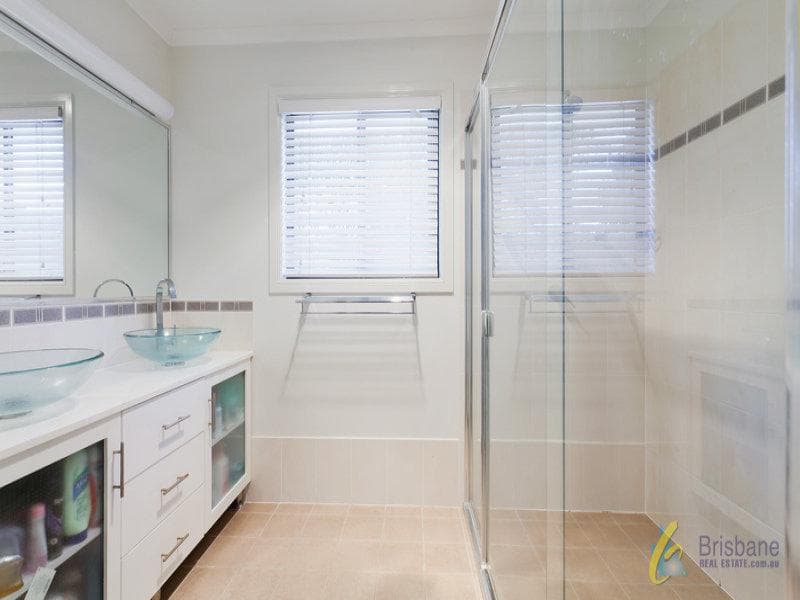 72 Gem Road,  Kenmore, Kenmore - Thumbnail 5