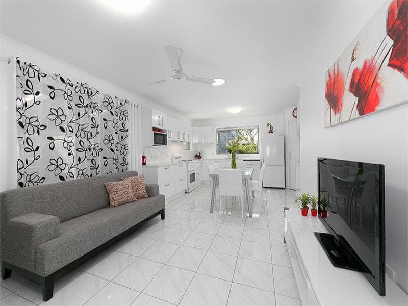 1 Spinnaker Street,  Jamboree Heights, Jamboree Heights - Thumbnail 4