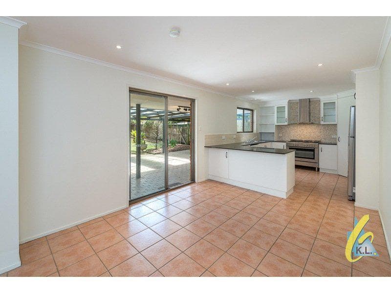 4 Wandoo Court,  Karana Downs, Karana Downs - Thumbnail 5