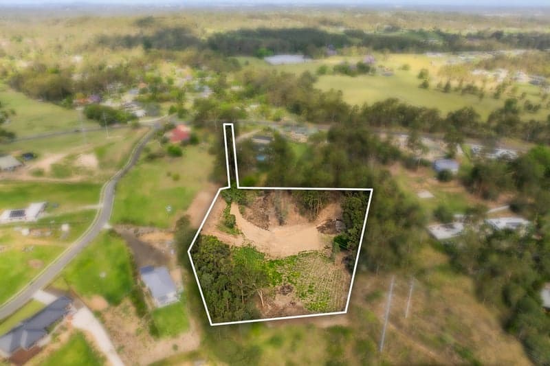8 Settler Way, Karalee - Thumbnail 2