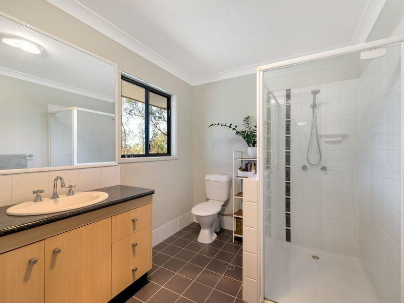 60 Billagall Drive,  Karana Downs, Karana Downs - Thumbnail 8