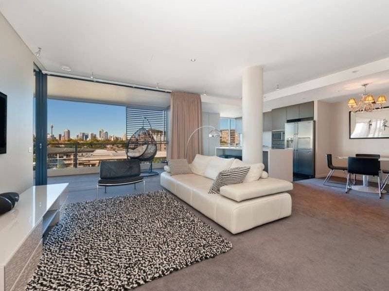 2710/10 Atchison Street, St Leonards - Image 1