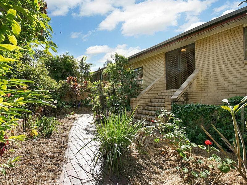 19 Merrilyn Street,  Chapel Hill, Chapel Hill - Image 1