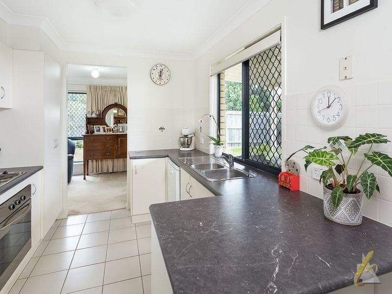 1/18 Golden Crest Place, Woollahra - Thumbnail 2