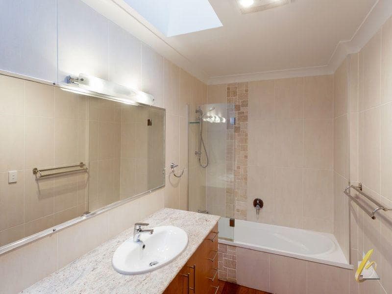 21 Ootana Street, Chapel Hill - Thumbnail 7