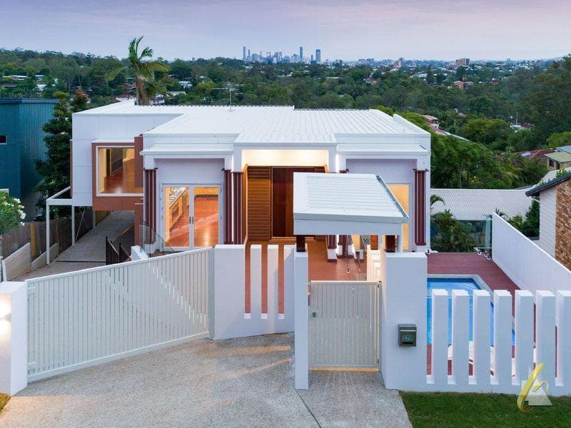 8/2a Trelawney Street, Woollahra, Indooroopilly - Thumbnail 2