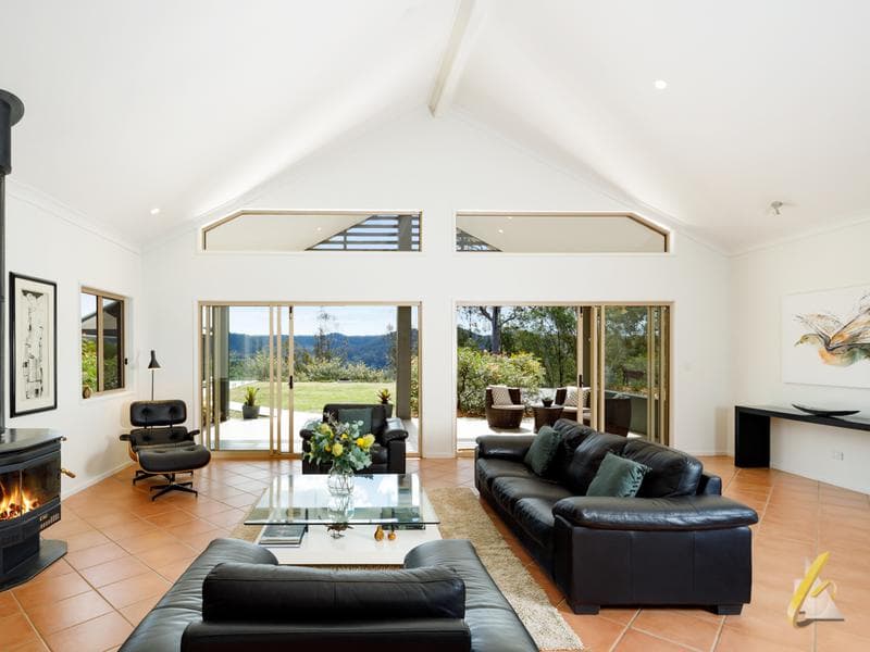 225 Pacey Road, Upper Brookfield - Thumbnail 4