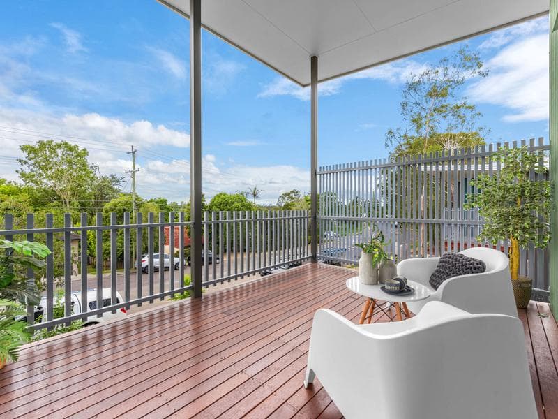 33b Kersley Road, Kenmore - Thumbnail 2