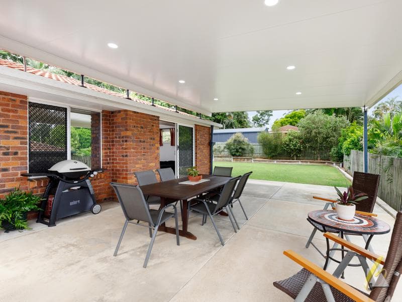 60 Nalya Crescent, Karana Downs - Thumbnail 2