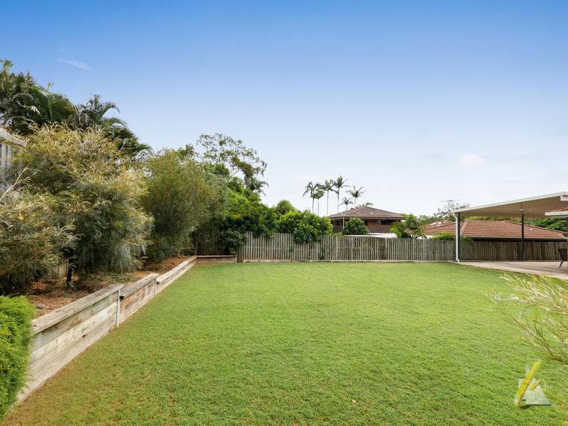 60 Nalya Crescent, Karana Downs - Thumbnail 3