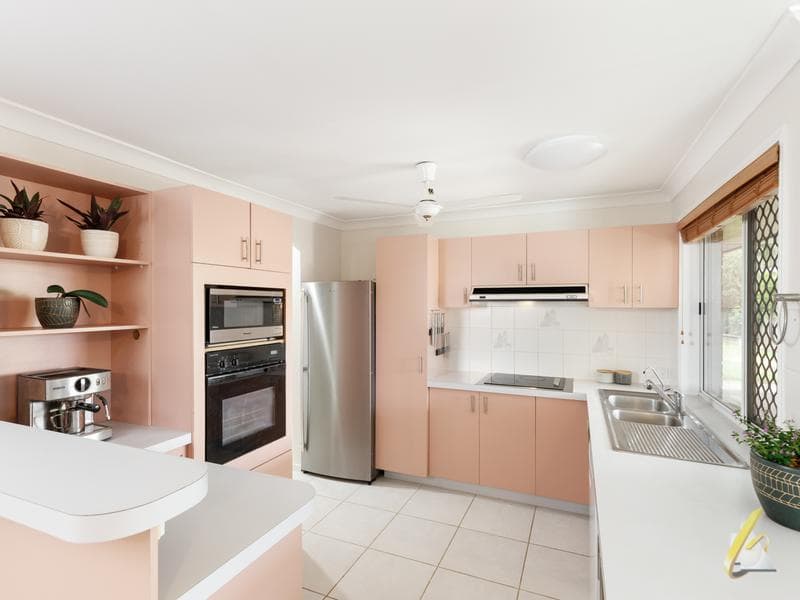 60 Nalya Crescent, Karana Downs - Thumbnail 5