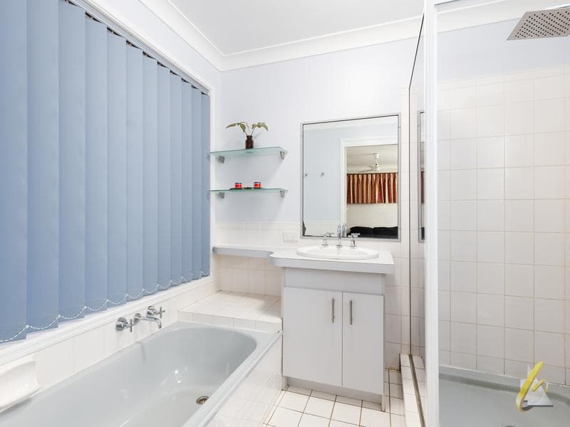 60 Nalya Crescent, Karana Downs - Thumbnail 8