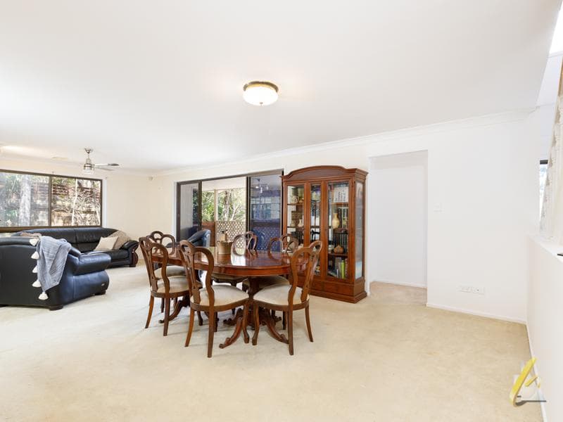 12 Vanimo Street,  Chapel Hill, Chapel Hill - Thumbnail 4