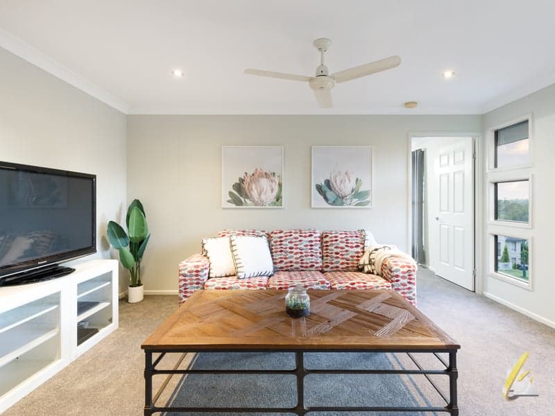 1 Bluegum Rise, Anstead - Thumbnail 2