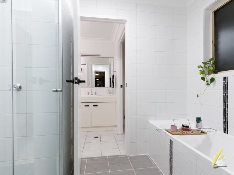 54 & 54A Mill Street, Camira - Thumbnail 8