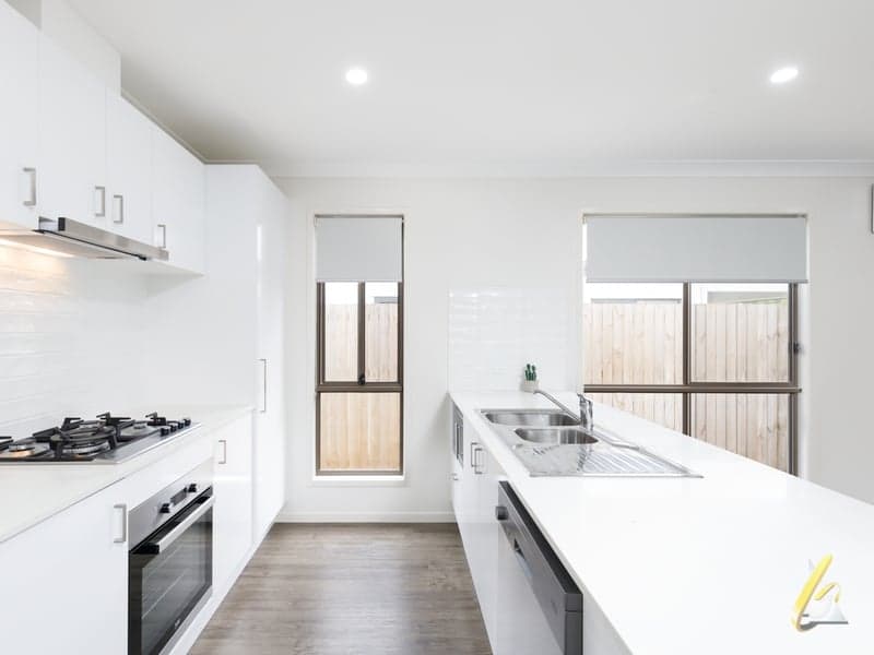40 Sapphire Crescent, Redbank Plains - Thumbnail 4