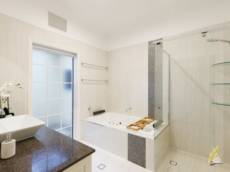 237 Sugars Road, Anstead - Thumbnail 5