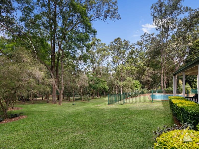 237 Sugars Road, Anstead - Thumbnail 8