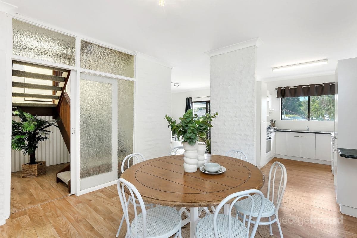2/15 Packham Crescent, Glen Waverley, VIC, Wamberal - Thumbnail 6