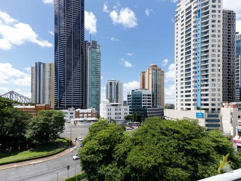 40/22 Barry Parade, Fortitude Valley - Image 1