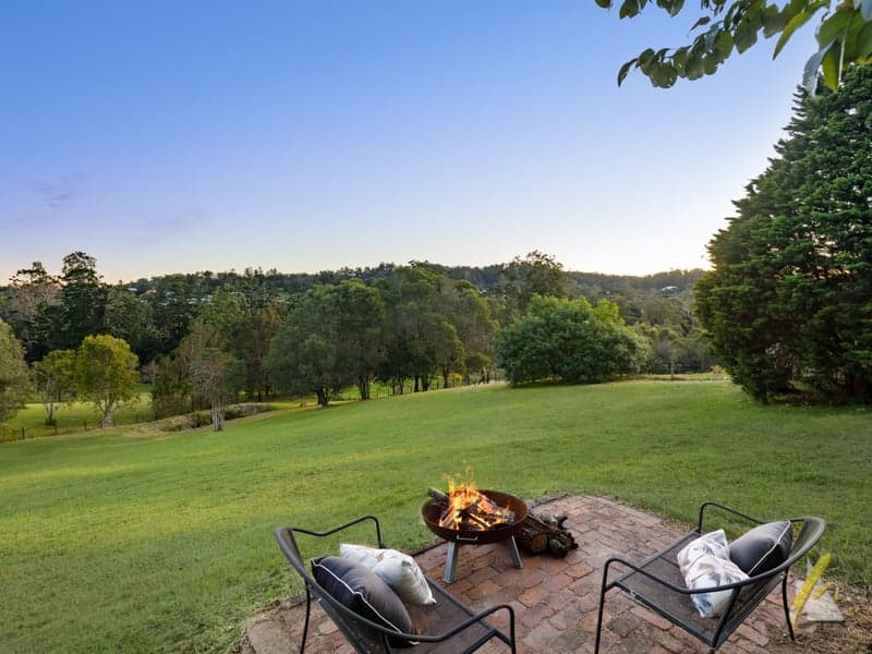 11/1074  Botany Road, Botany, Pullenvale - Thumbnail 4