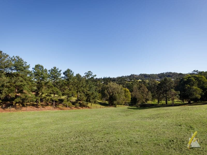 11/1074  Botany Road, Botany, Pullenvale - Thumbnail 5