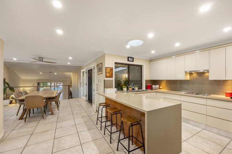 2/25-27 Curlewis Street, Bondi, Kenmore - Thumbnail 4