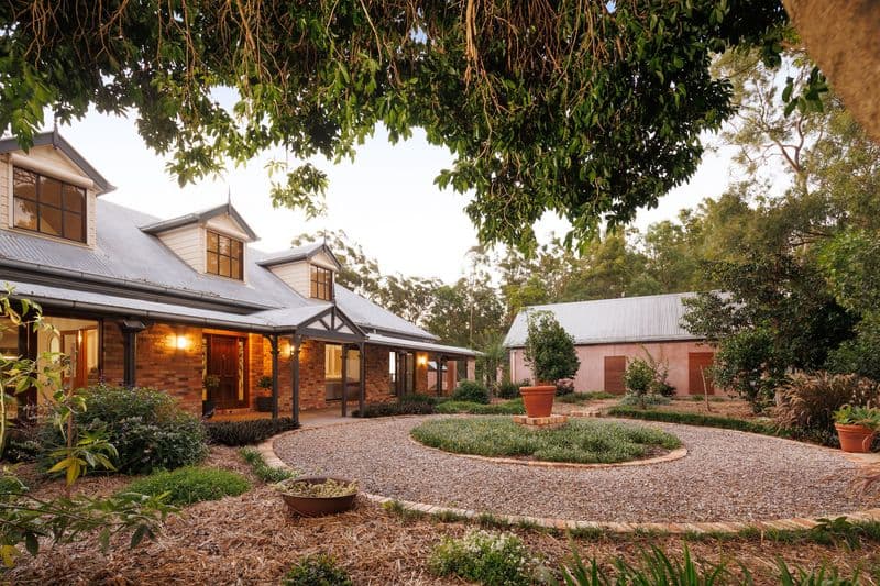 612 Haven Road, Upper Brookfield - Image 1