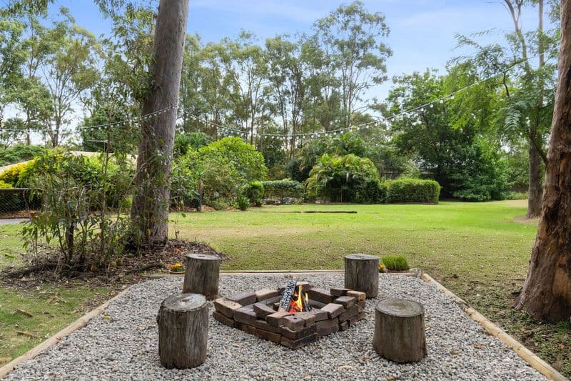 16 Elanora Way, Karalee - Thumbnail 3