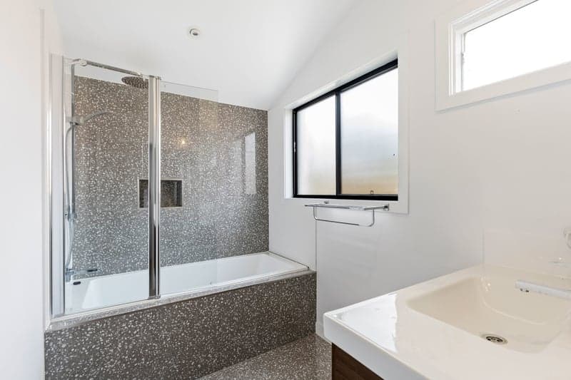 21 Aurora Crescent, Kenmore - Thumbnail 7