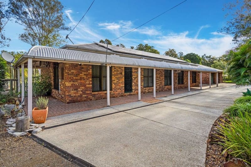 29 Ettie St, Redcliffe QLD, Redcliffe - Thumbnail 2