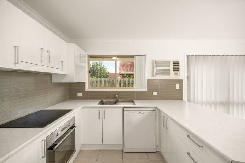 1/1 Rosegum Place, Redbank Plains - Thumbnail 2