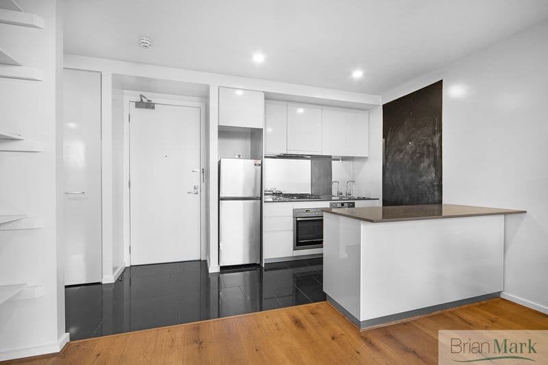 109/50 Catamaran Drive, Werribee South - Thumbnail 3