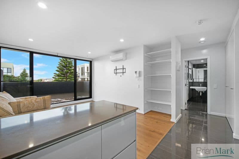 109/50 Catamaran Drive, Werribee South - Thumbnail 4