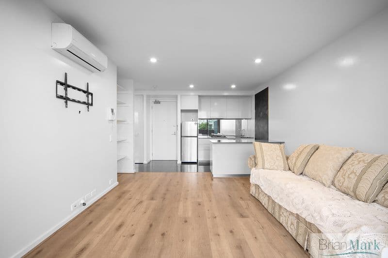 109/50 Catamaran Drive, Werribee South - Thumbnail 5
