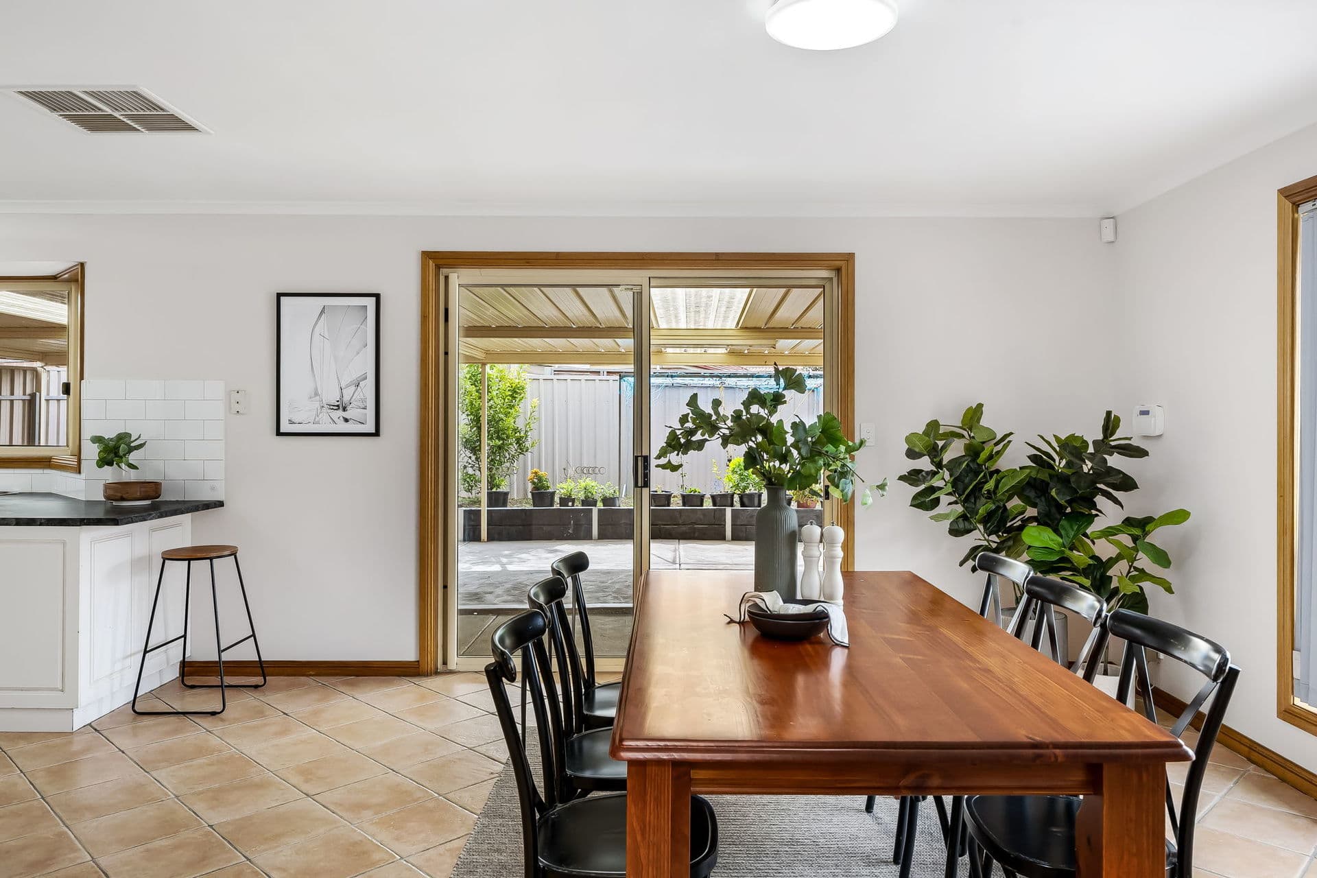 34 Mercedes Drive, Holden Hill - Thumbnail 6