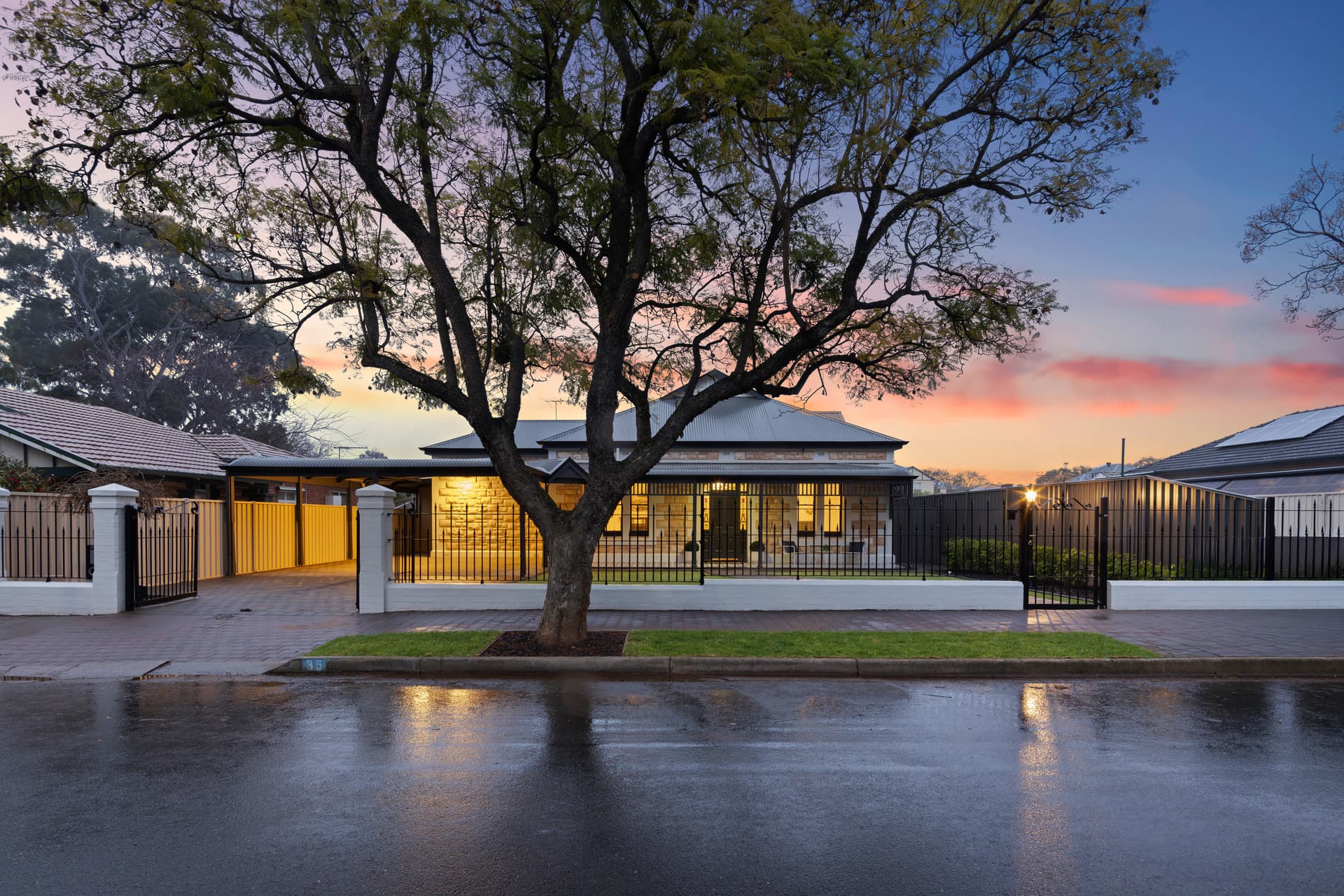 35 Richmond Road, Westbourne Park - Image 1