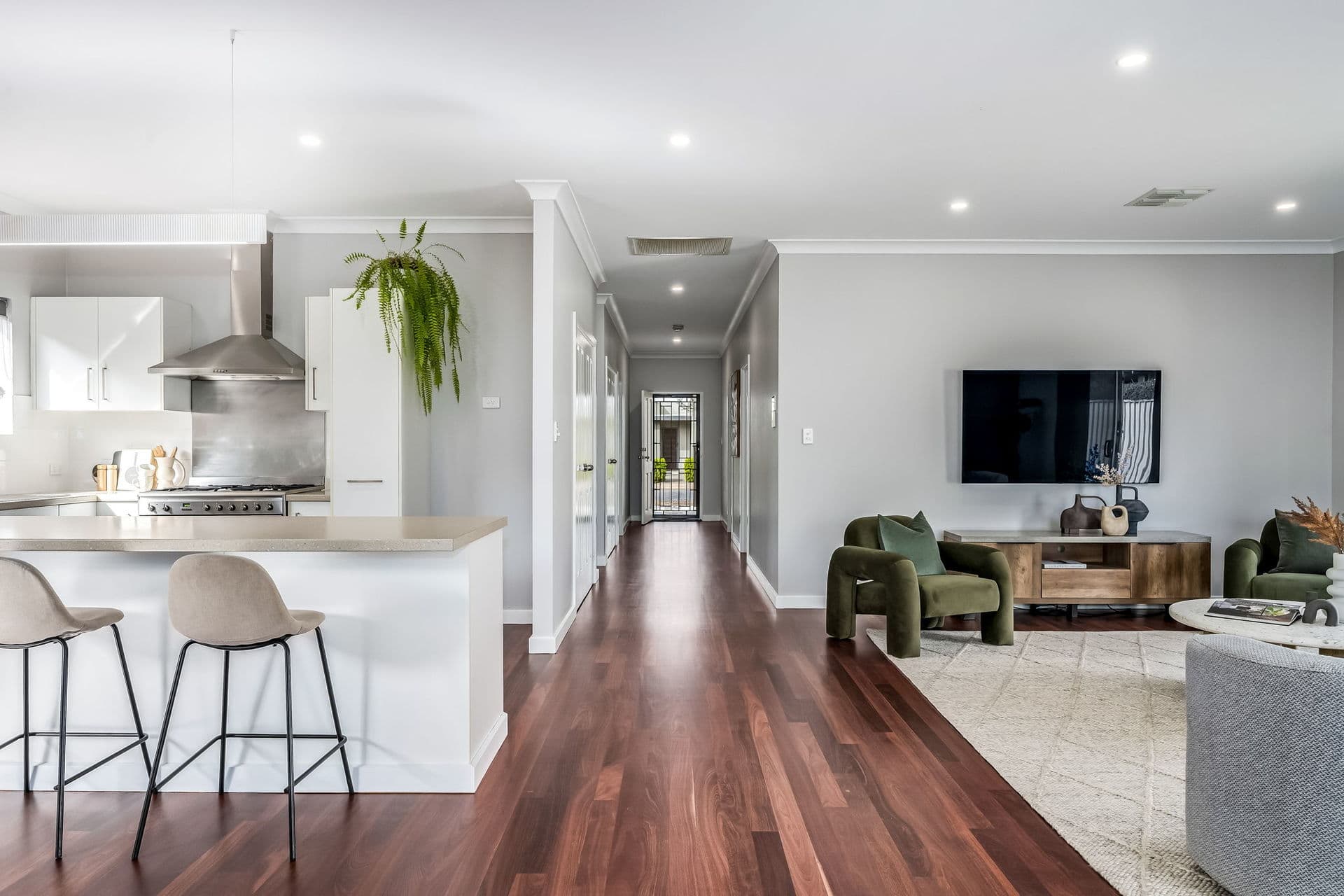 2B Hazelmere Road, Glengowrie - Thumbnail 2