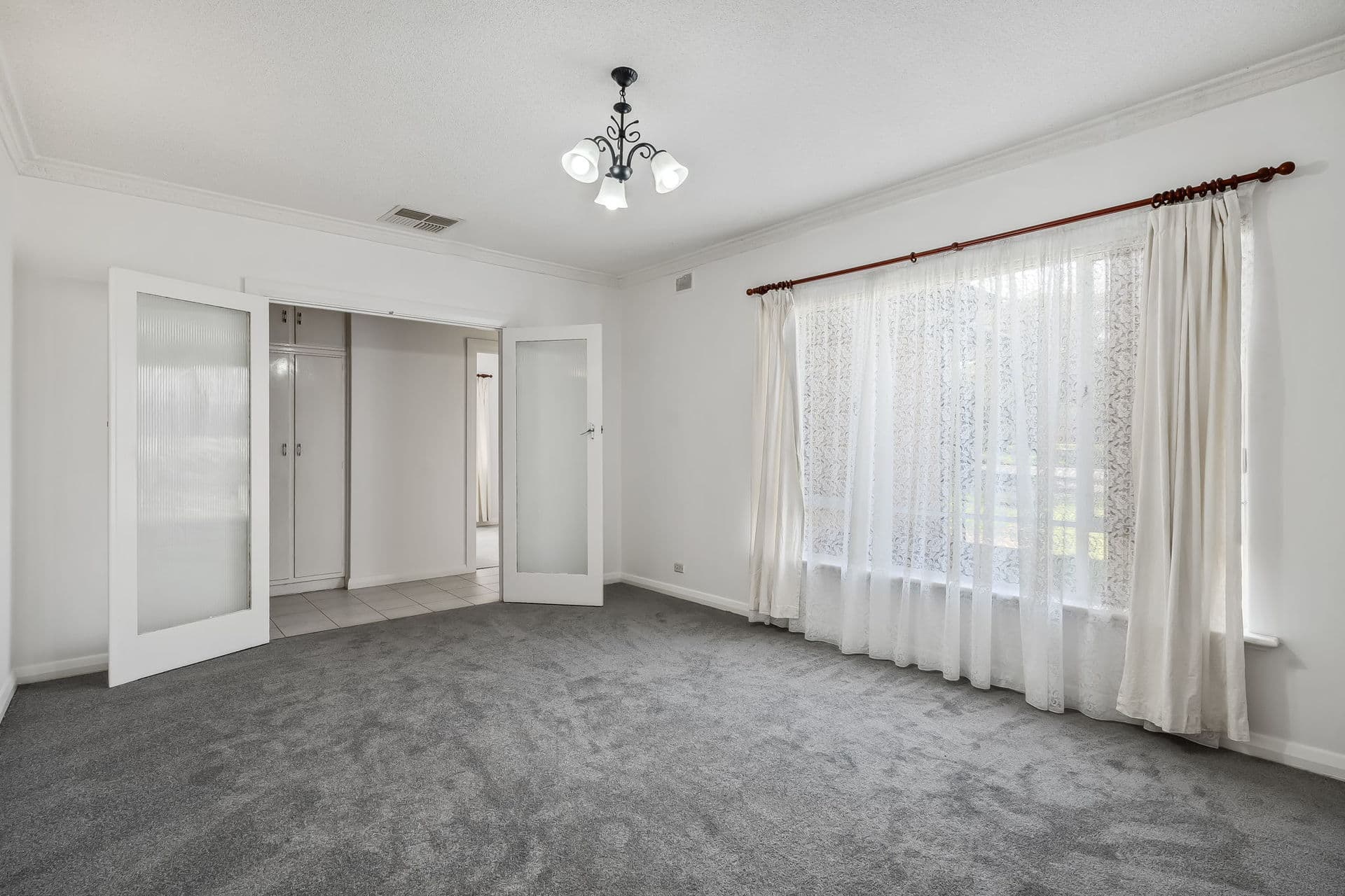 55 Suzanne Avenue, Morphett Vale - Thumbnail 2