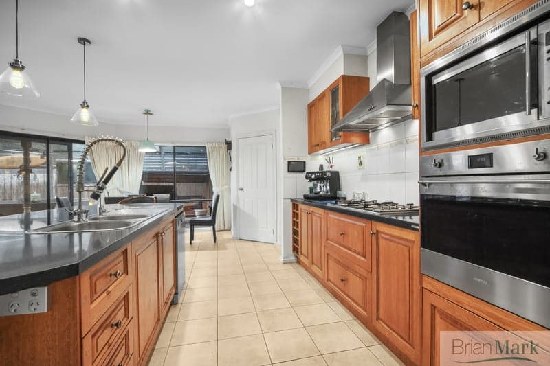 6/24 Robe Street, St Kilda, VIC, Tarneit - Thumbnail 2