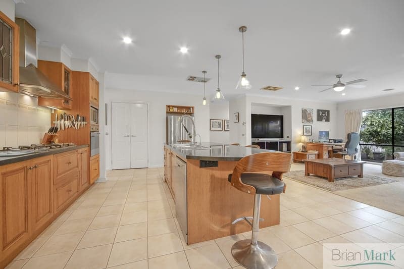 6/24 Robe Street, St Kilda, VIC, Tarneit - Thumbnail 3