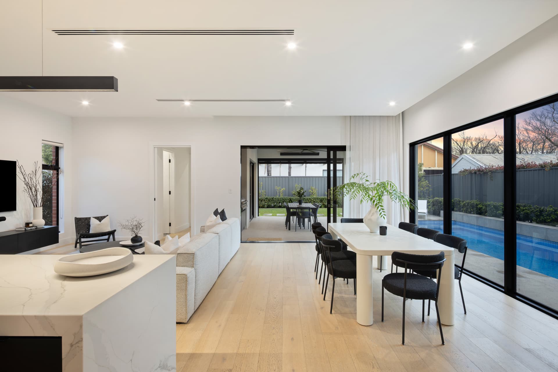 121 Angas Road, Westbourne Park - Thumbnail 6