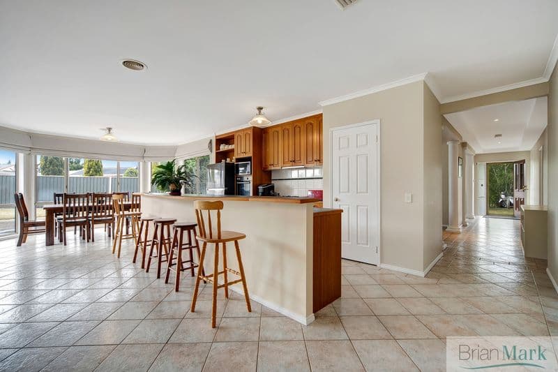10/172-180 Clovelly Road, Hoppers Crossing - Thumbnail 3