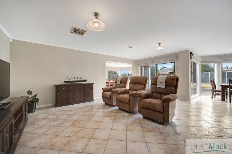 10/172-180 Clovelly Road, Hoppers Crossing - Thumbnail 5
