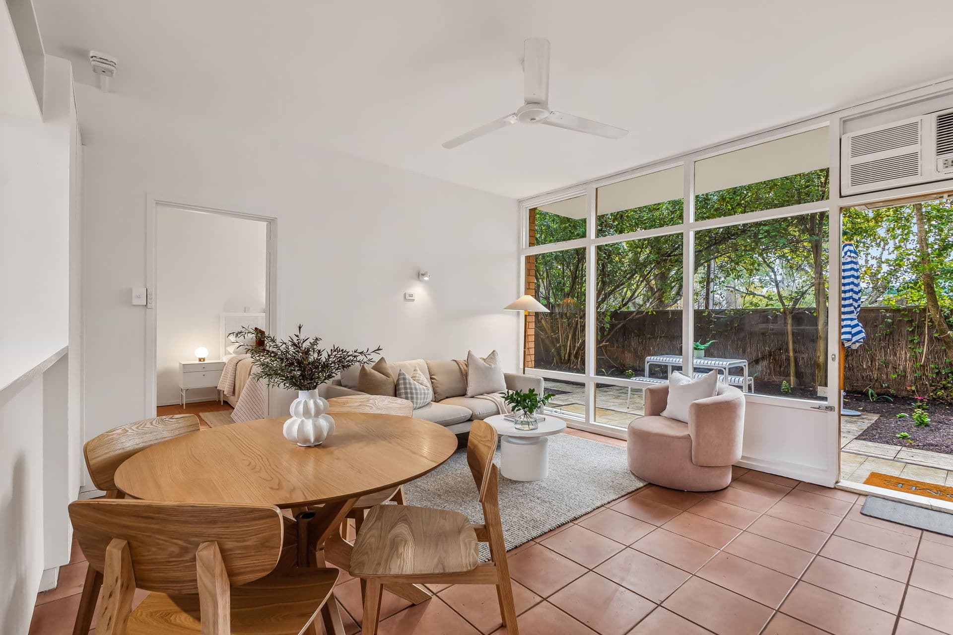 1/15-19 Hatherley Avenue, Hyde Park - Thumbnail 2