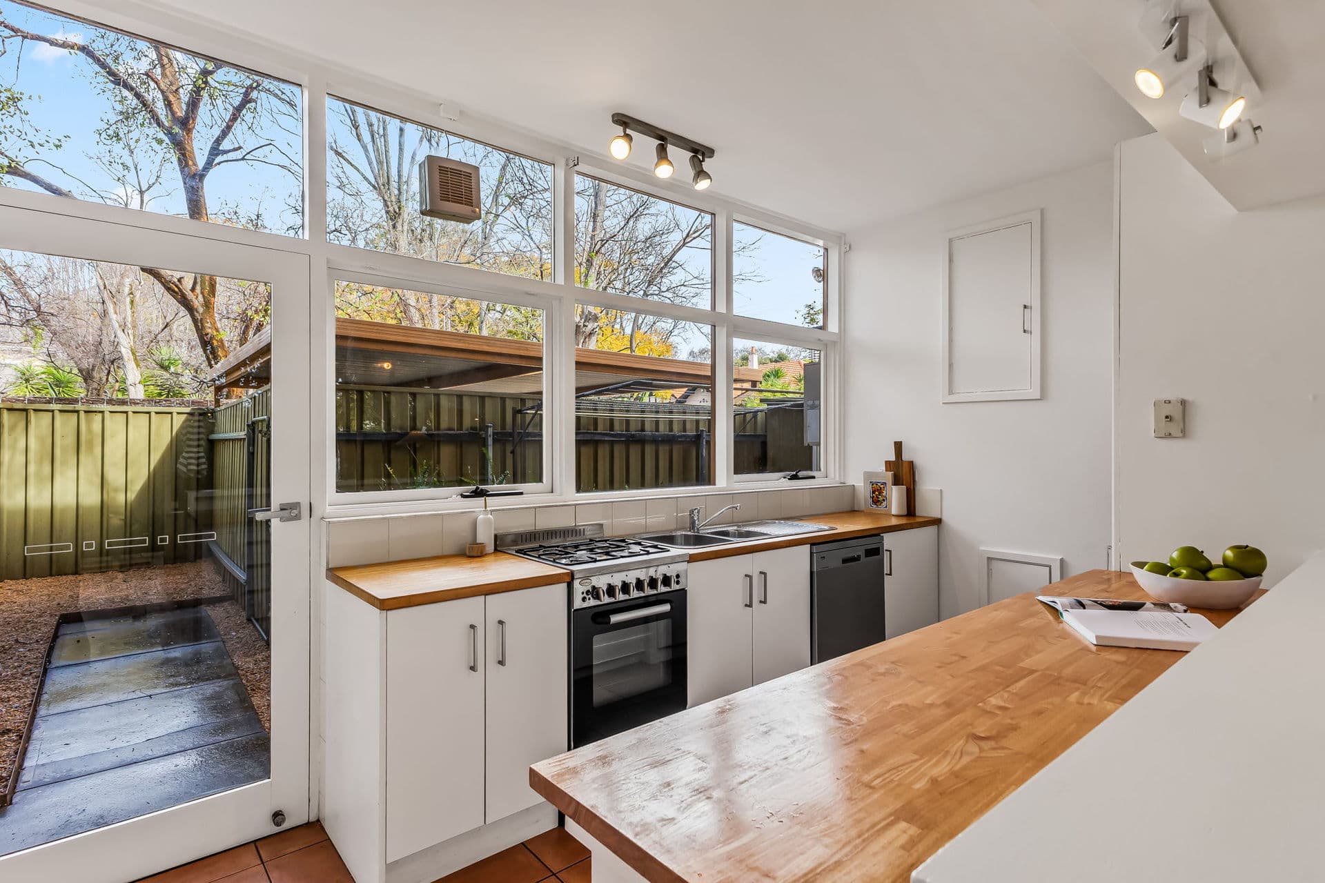 1/15-19 Hatherley Avenue, Hyde Park - Thumbnail 4