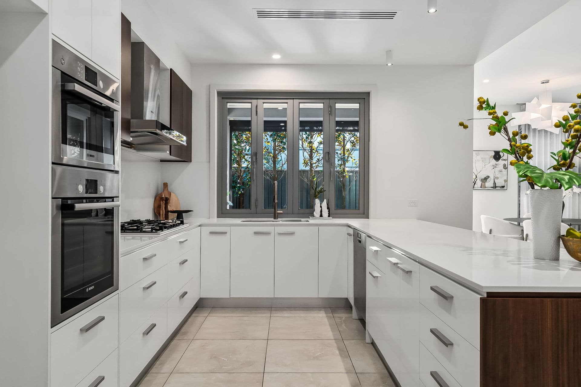 6 Bradley Terrace, Lightsview - Thumbnail 8