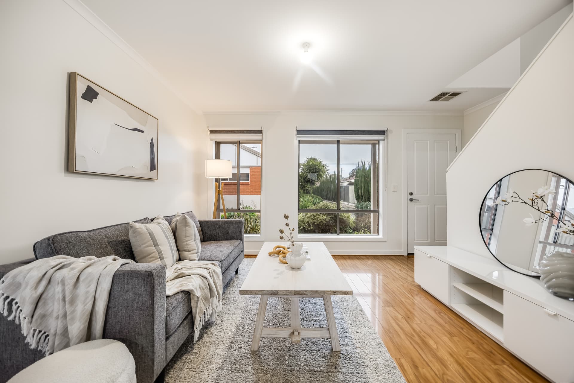18B Waterman Terrace, Mitchell Park - Thumbnail 2